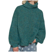 Load image into Gallery viewer, Emerald Turtleneck